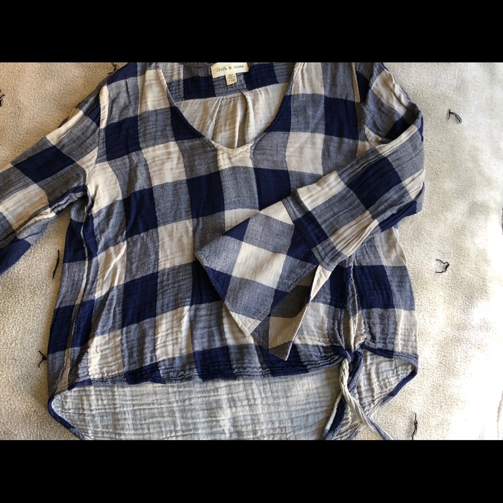 Cloth & Stone Anthropologie -cozy blue & gray top